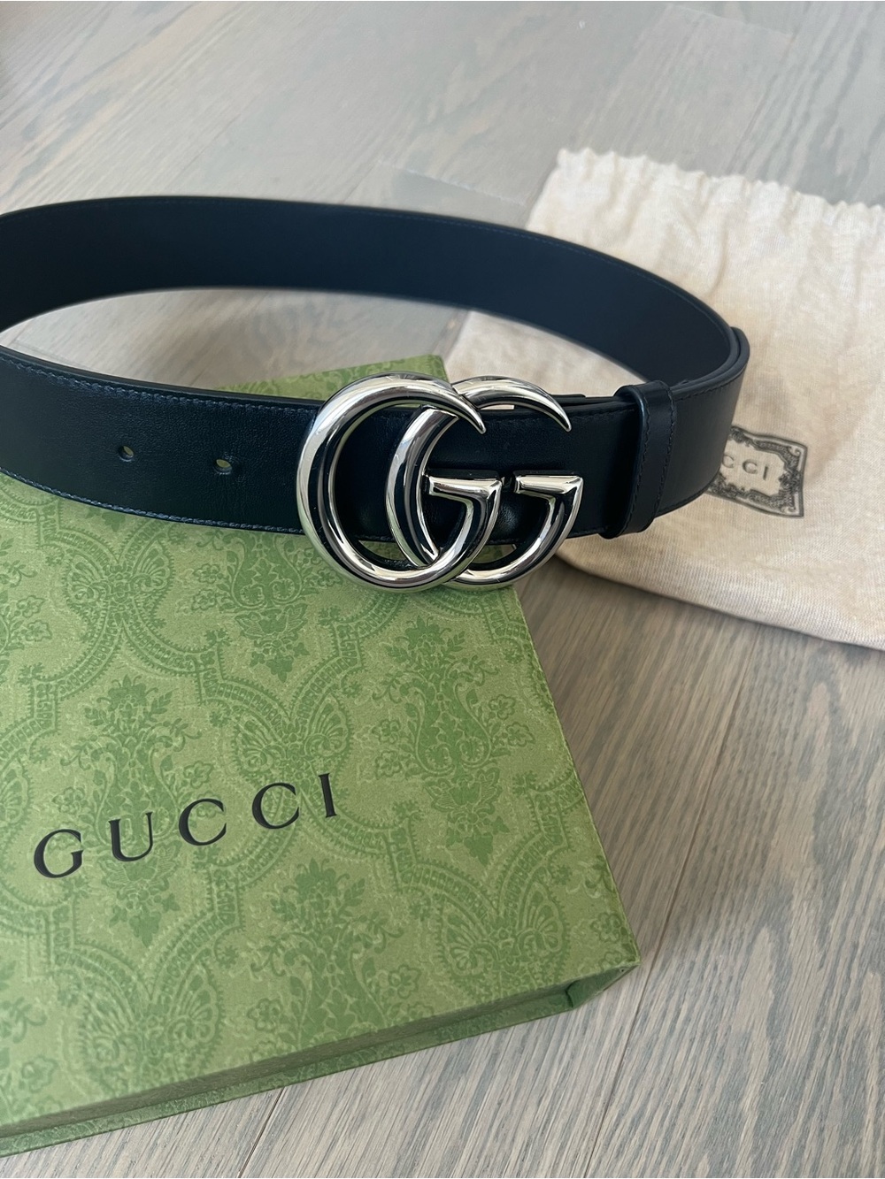 Gucci Black Leather Belt with Silver Interlocking GG Buckle